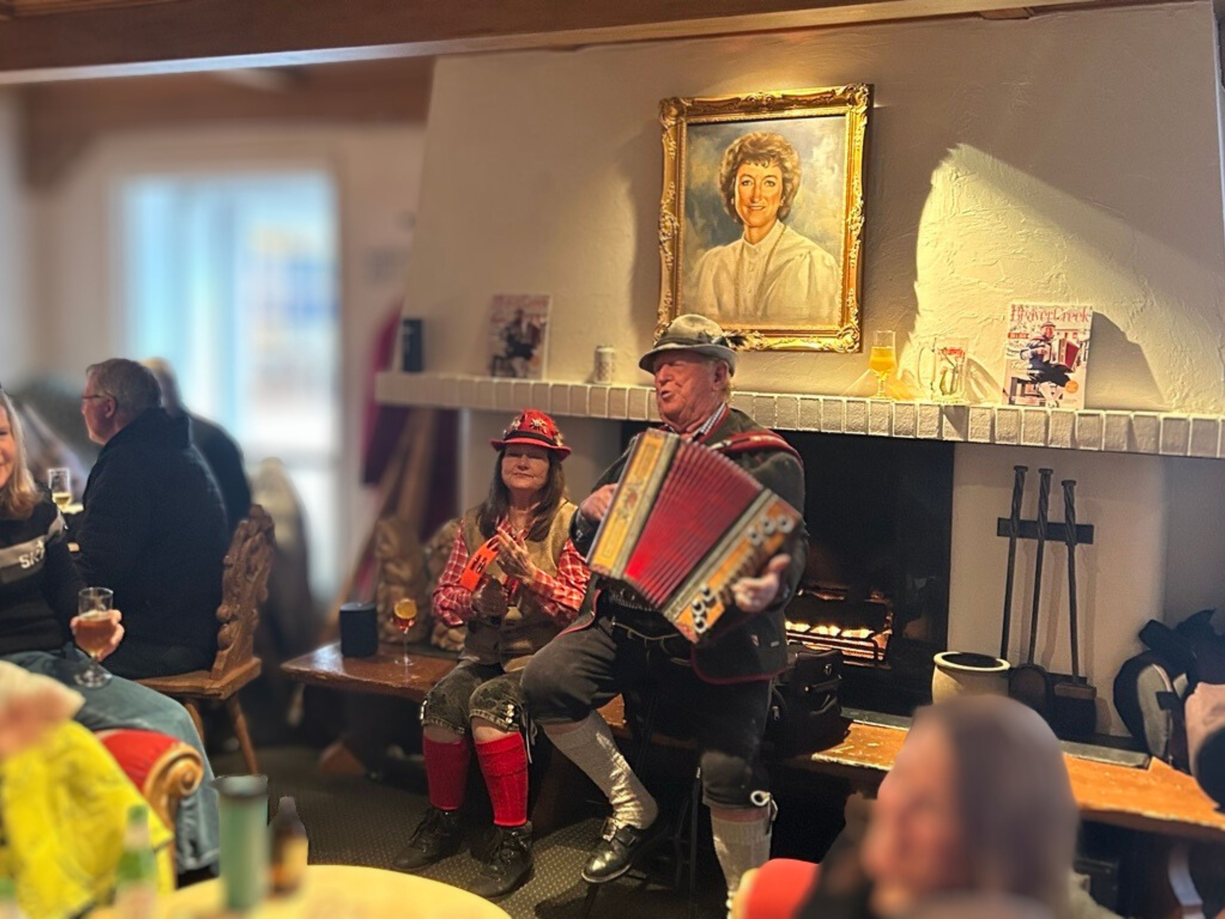 Live Music with Helmut Fricker