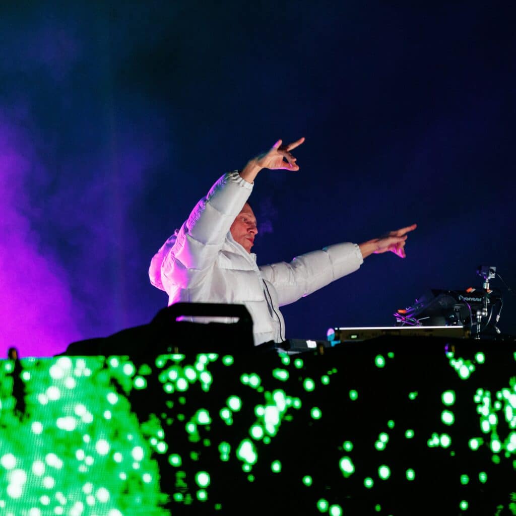 Tiësto, BUNT., Aspens, Calvin Campbell | Après at The Amp